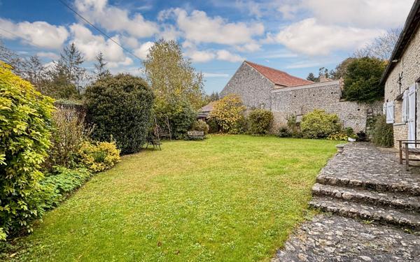 Maison à vendre    7 pièces • 316 m2 Étampes