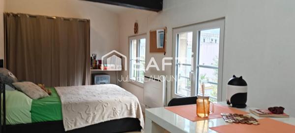 Studio rénové de 19,4 m² – Vendu loué