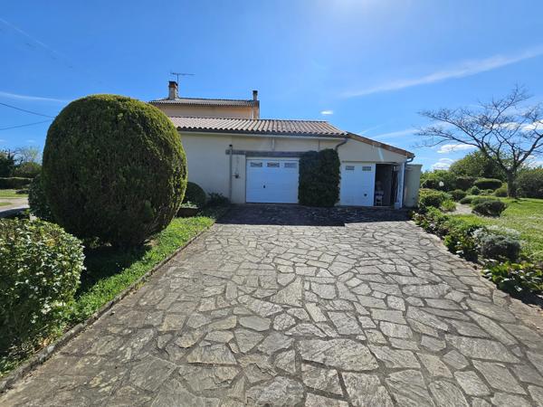 Charmante maison de 3 chambres avec dépendance pour les invités, cottage à rénover et caractéristiques exceptionnelles
