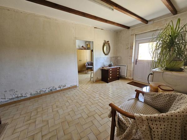 Charmante maison de 3 chambres avec dépendance pour les invités, cottage à rénover et caractéristiques exceptionnelles