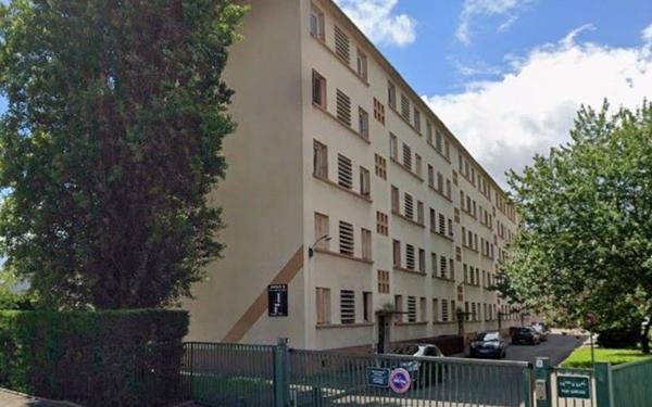 Stationnement à louer    Villeurbanne