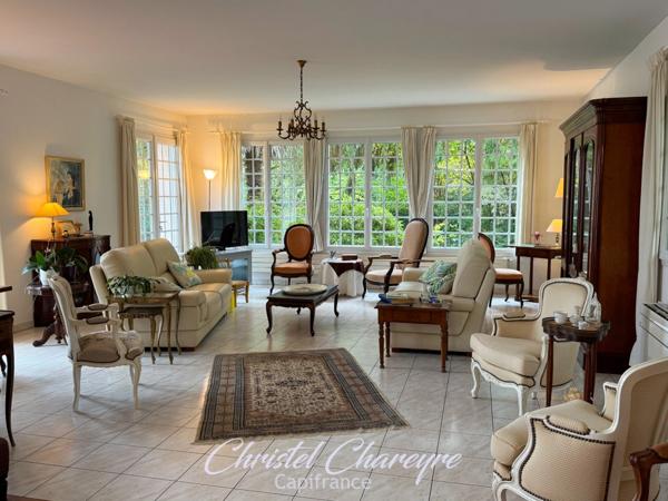 Maison à vendre 8 pièces AIZENAY (85)