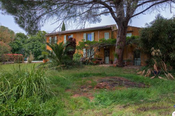 Le Muy (83490) Mas provençal de charme, Le Muy PISCINE, GARAGE, TERRAIN plat