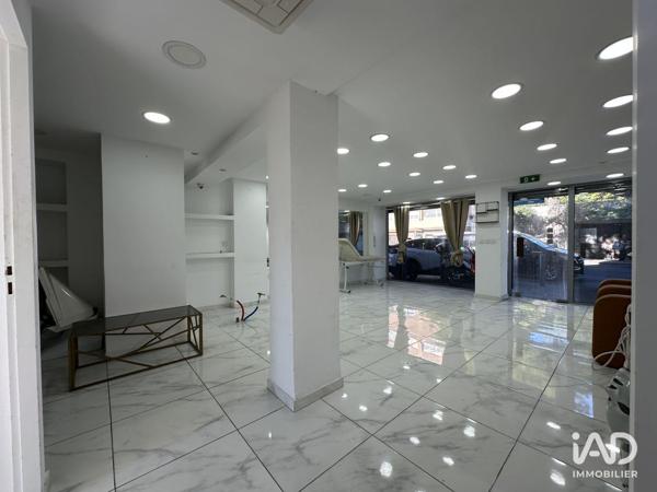 Location boutique/local commercial 54 m² Marseille 15