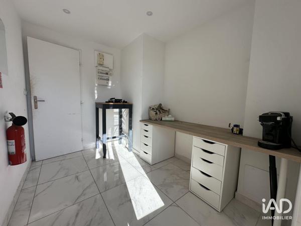 Location boutique/local commercial 54 m² Marseille 15