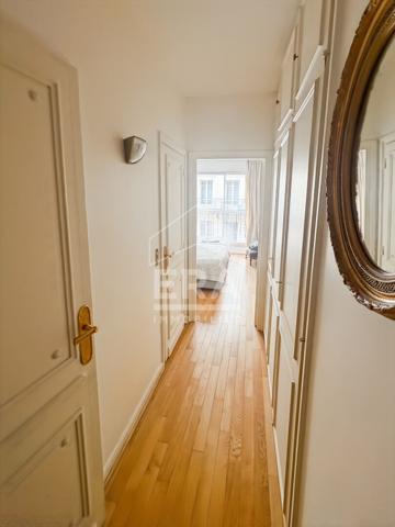 Beau 2 pièces -Paris 16e -Trocadéro / Champs-Élysées