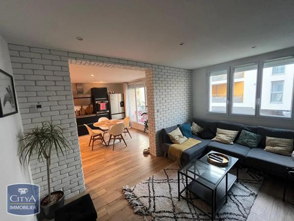 Appartement à louer 3 pièces 67.09m² Angers (49000)