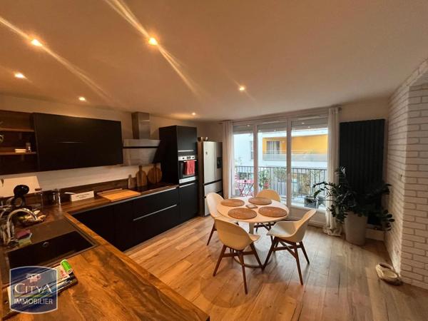 Appartement à louer 3 pièces 67.09m² Angers (49000)