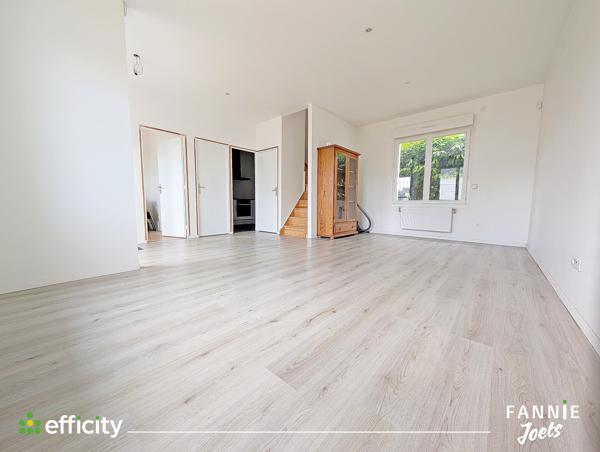 Maison
         5 pièces
        - 131 m² Exclusivité 345 000 € *