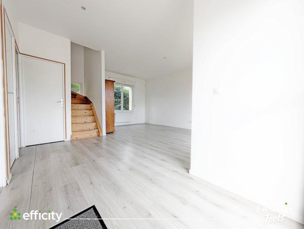 Maison
         5 pièces
        - 131 m² Exclusivité 345 000 € *