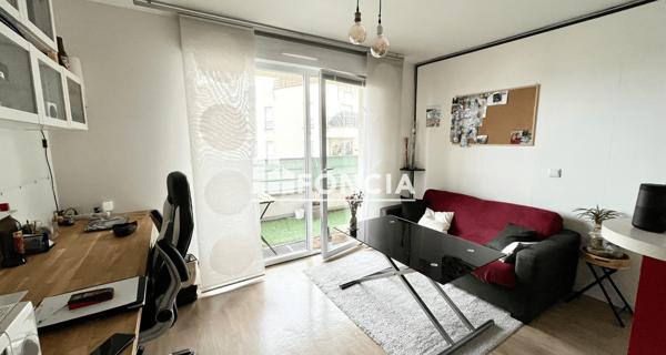 À vendre Studio 32.6 m² - Trappes 78190