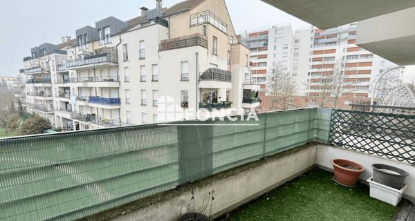 À vendre Studio 32.6 m² - Trappes 78190