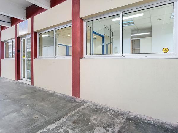 Achat local commercial Concarneau - 155 m² - 162 500 €