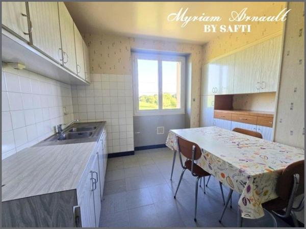 Ensemble Maison Grange et Carport sur terrain de 1744 m²