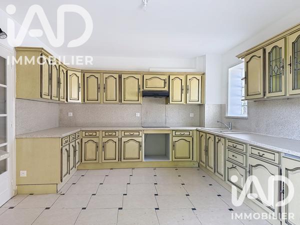 Maison à vendre 8 pièces 196 m² Amilly