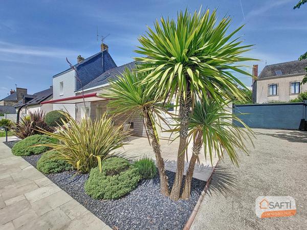 Maison avec piscine avec dôme électrique sur la commune d'Andouillé