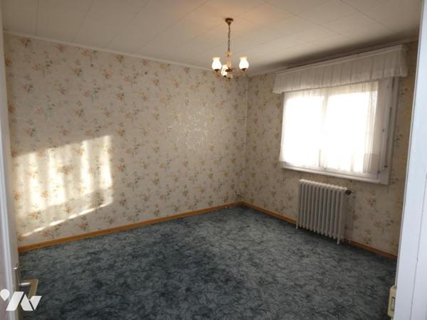 Comines , proche du centre ville , belle maison avec garage et grand jardin