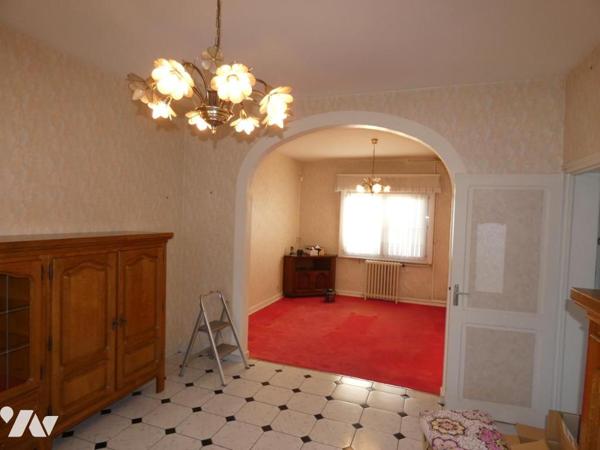 Comines , proche du centre ville , belle maison avec garage et grand jardin