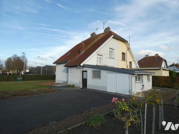 Comines , proche du centre ville , belle maison avec garage et grand jardin