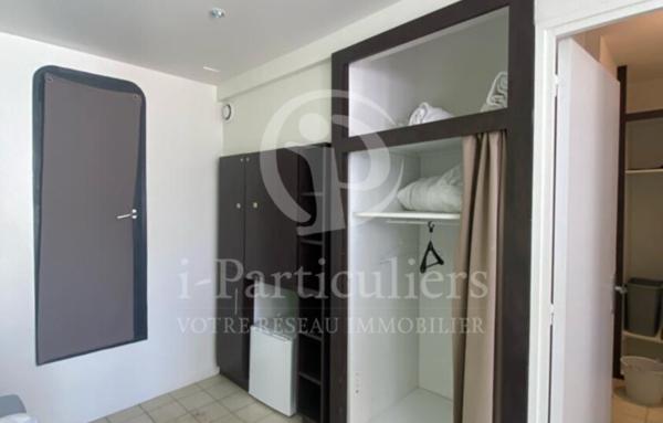 Appartement dans une résidence de vacances au bord de la mer