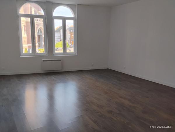 Local commercial 152 m² CAUDRY