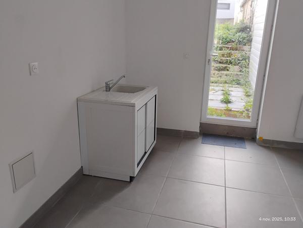 Local commercial 152 m² CAUDRY