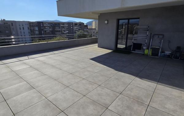 Vente Appartement P3 Très grande terrasse à rafraîchir Ajaccio   