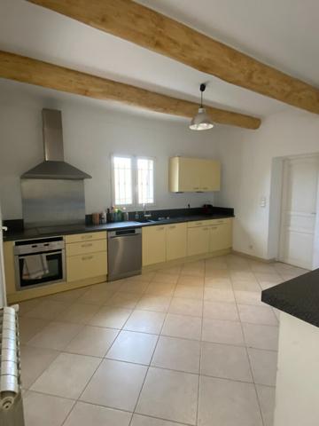 MAISON AVEC 4 CHAMBRES A BOUC-BEL-AIR (13320)