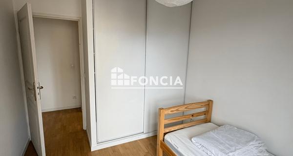 Location Appartement 3 pièces 65.09 m² - Le Plessis-robinson 92350