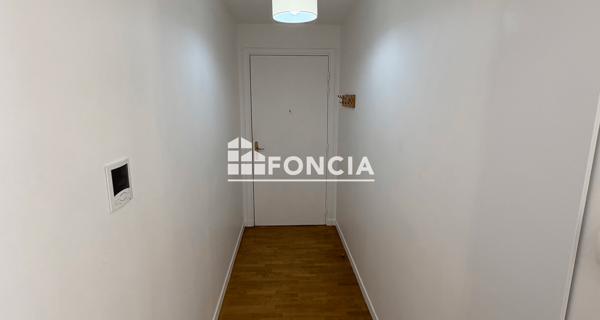 Location Appartement 3 pièces 65.09 m² - Le Plessis-robinson 92350