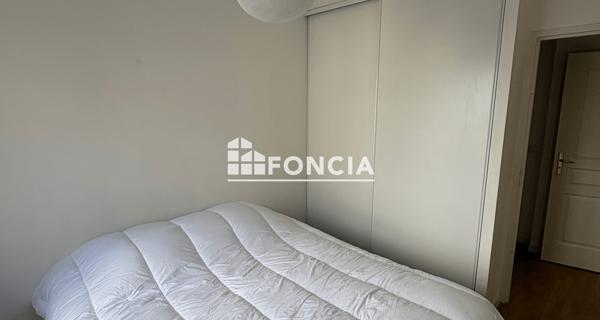 Location Appartement 3 pièces 65.09 m² - Le Plessis-robinson 92350