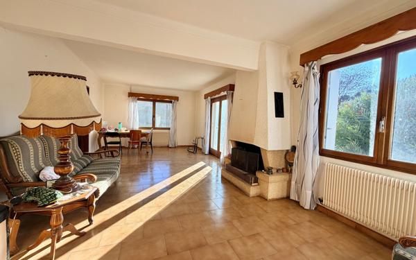 Maison à vendre    4 pièces •  Fournès