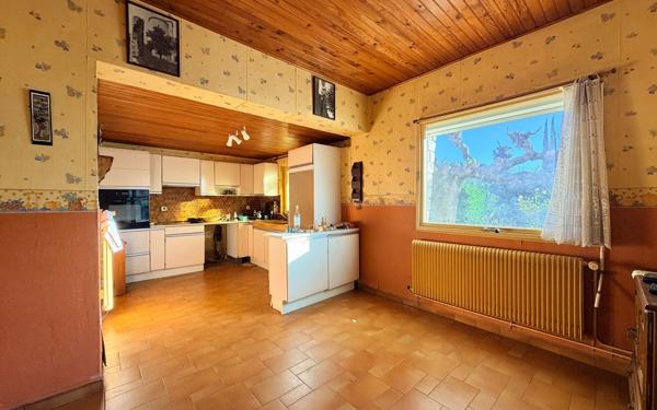 Maison à vendre    4 pièces •  Fournès