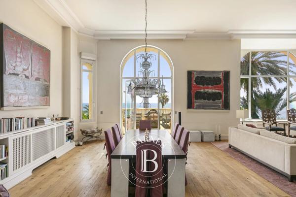 Cannes, Villa 7 Chambres -  407 m² à vendre