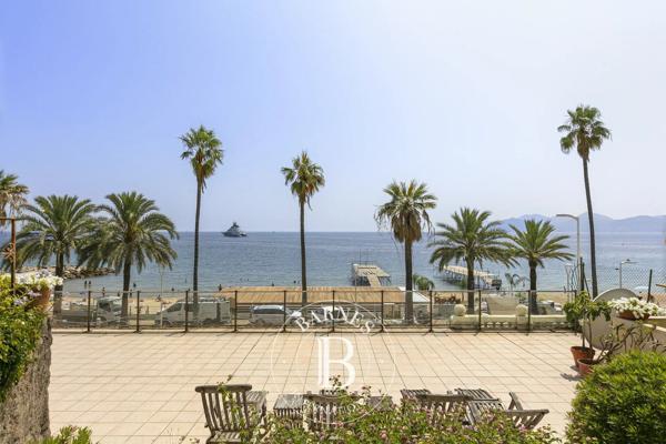 Cannes, Villa 7 Chambres -  407 m² à vendre