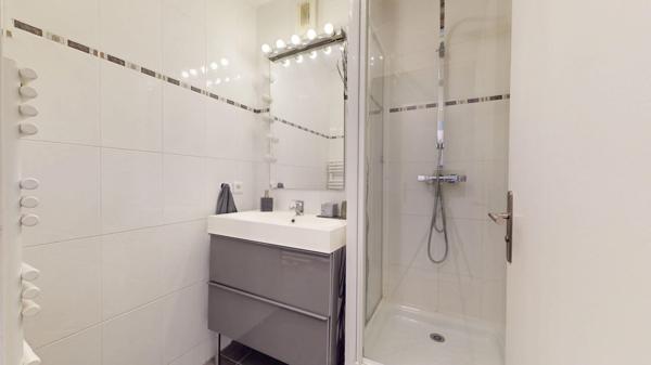 Dernier étage - Lumineux - Récent - Parking - Balcon - Salon 32m² - Appartement Chatenay Malabry 4 pièces 73.20 m2