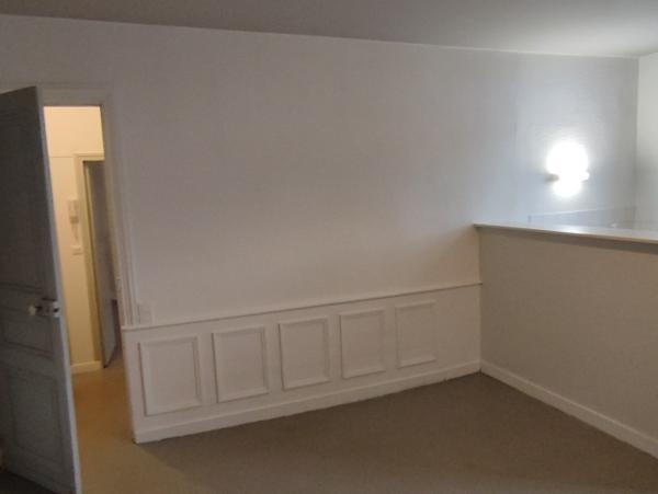 Location Appartement 2 pièces Arras (62000) - ARRAS 1ER ETAGE CARNOT