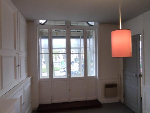 Location Appartement 2 pièces Arras (62000) - ARRAS 1ER ETAGE CARNOT