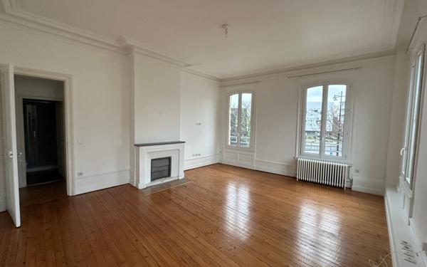 Immeuble à vendre    8 pièces •  Le Havre