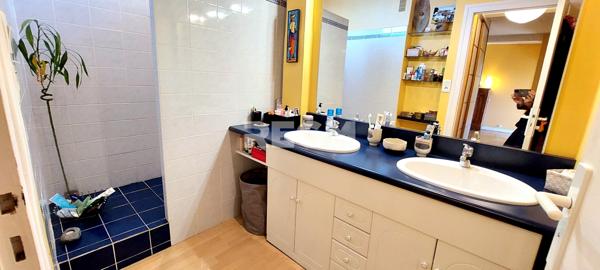 Pau (64000) BEL APPARTEMENT T4 -PAU