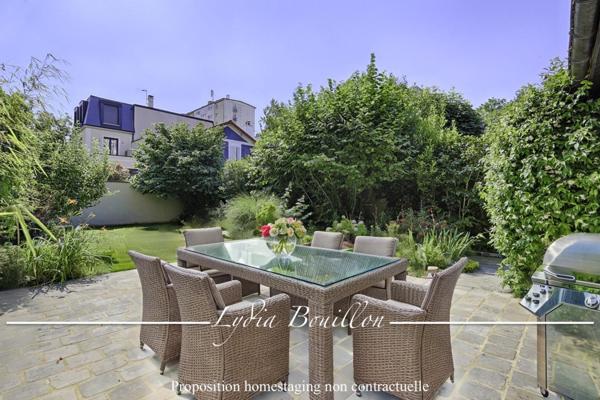 Montrouge (92120) MONTROUGE centre-ville, Maison 147 m2, 5 pièces avec terrasse et très grand jardin