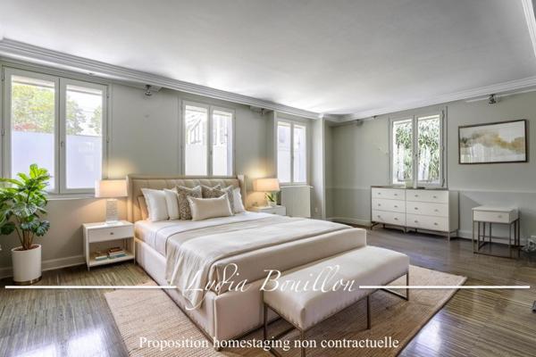 Montrouge (92120) MONTROUGE centre-ville, Maison 147 m2, 5 pièces avec terrasse et très grand jardin