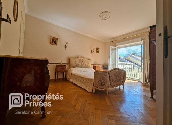 À VENDRE 37540 SAINT-CYR-SUR-LOIRE, maison familiale de 201 m² / jardin / atelier / garage / cave
