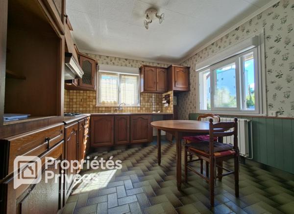 À VENDRE 37540 SAINT-CYR-SUR-LOIRE, maison familiale de 201 m² / jardin / atelier / garage / cave