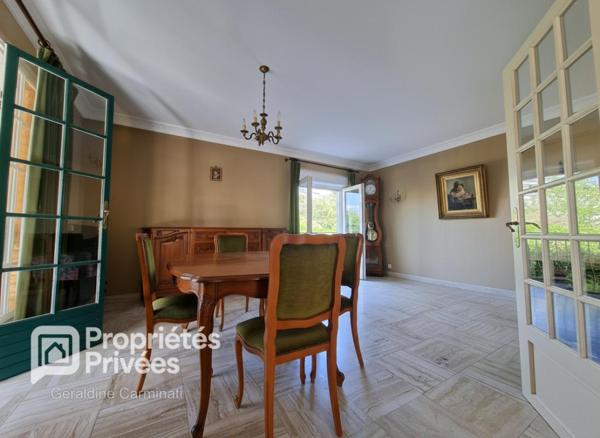 À VENDRE 37540 SAINT-CYR-SUR-LOIRE, maison familiale de 201 m² / jardin / atelier / garage / cave
