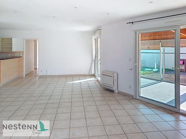 A vendre maison à Saint Sulpice De Royan,112 m², 4 chambres, 2 garages, 1311m² de terrain