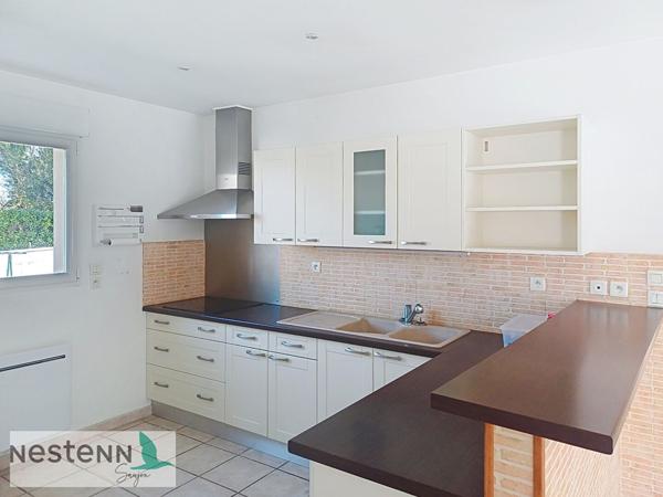 A vendre maison à Saint Sulpice De Royan,112 m², 4 chambres, 2 garages, 1311m² de terrain