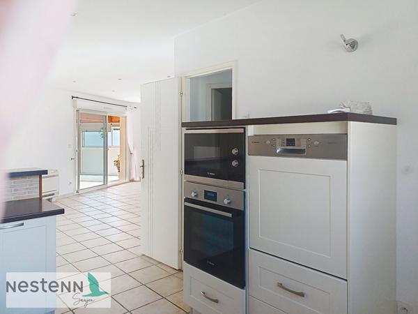 A vendre maison à Saint Sulpice De Royan,112 m², 4 chambres, 2 garages, 1311m² de terrain