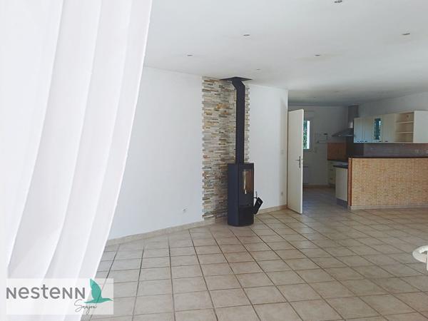 A vendre maison à Saint Sulpice De Royan,112 m², 4 chambres, 2 garages, 1311m² de terrain