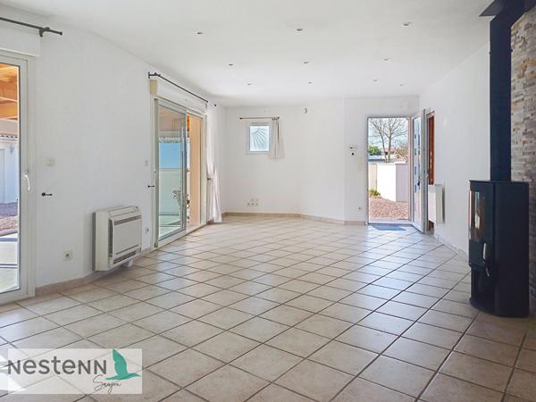 A vendre maison à Saint Sulpice De Royan,112 m², 4 chambres, 2 garages, 1311m² de terrain